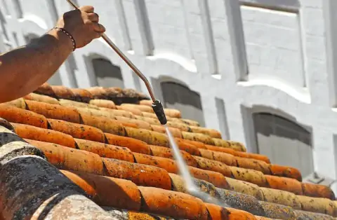 Nettoyage de toitures - Houeillès